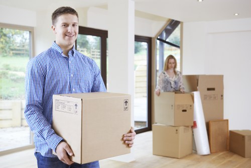 Local moving truck service supporting an Anerley flat relocation