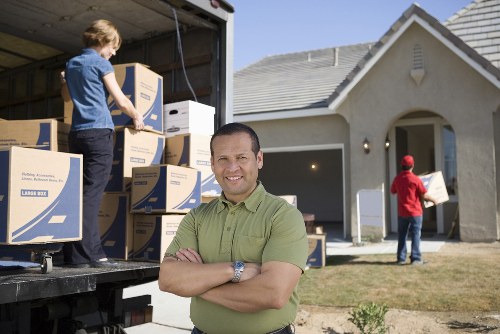 Careful lifting and loading for a local Anerley house or flat move